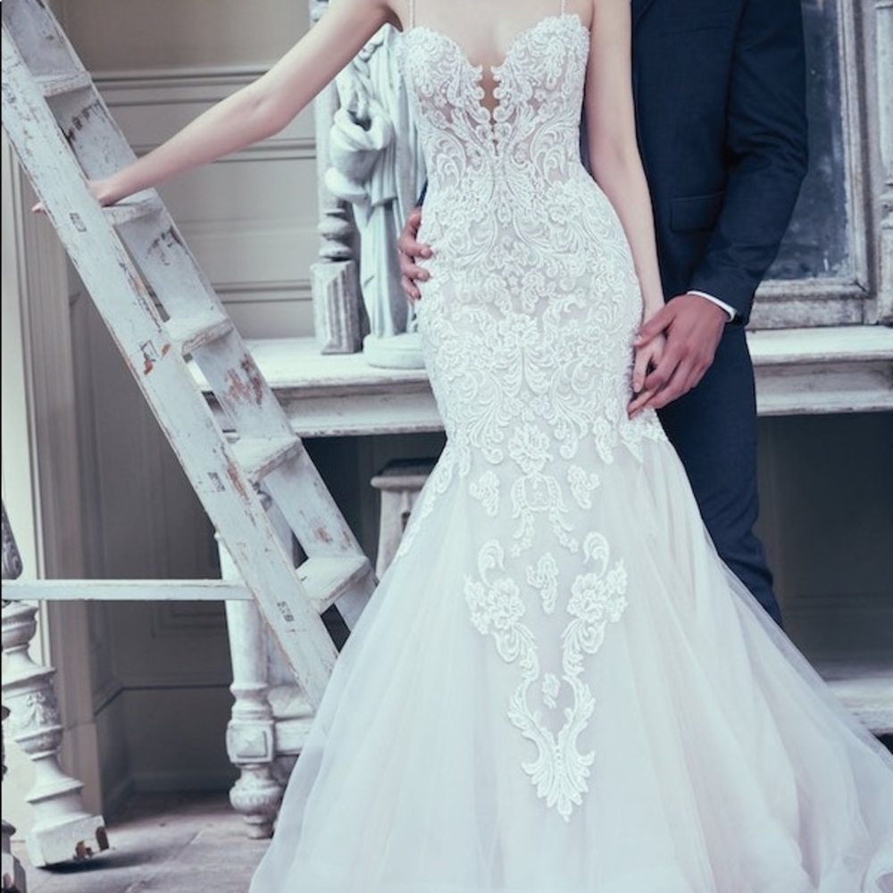 Maggie Sottero Alistaire Size 10 - Mermaid Wedding Dress